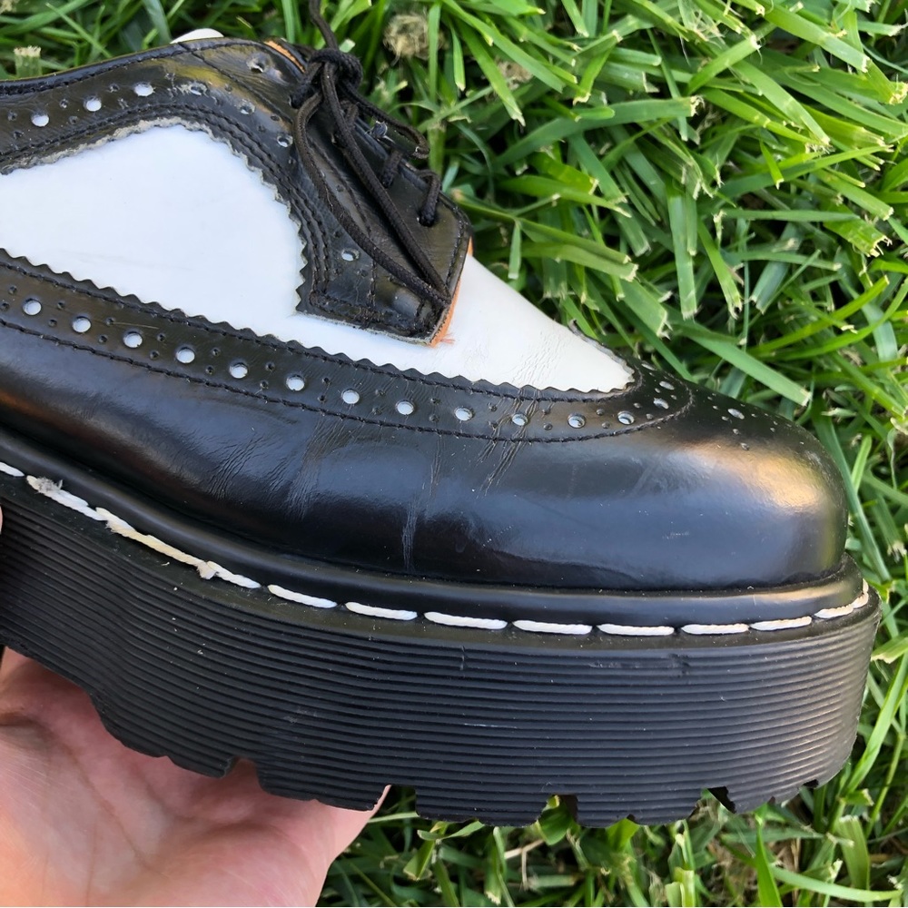 Rare Dr. Martens 3989 Tuxedo Wingtip Brogue Platform Oxfords - Picture 6 of 16